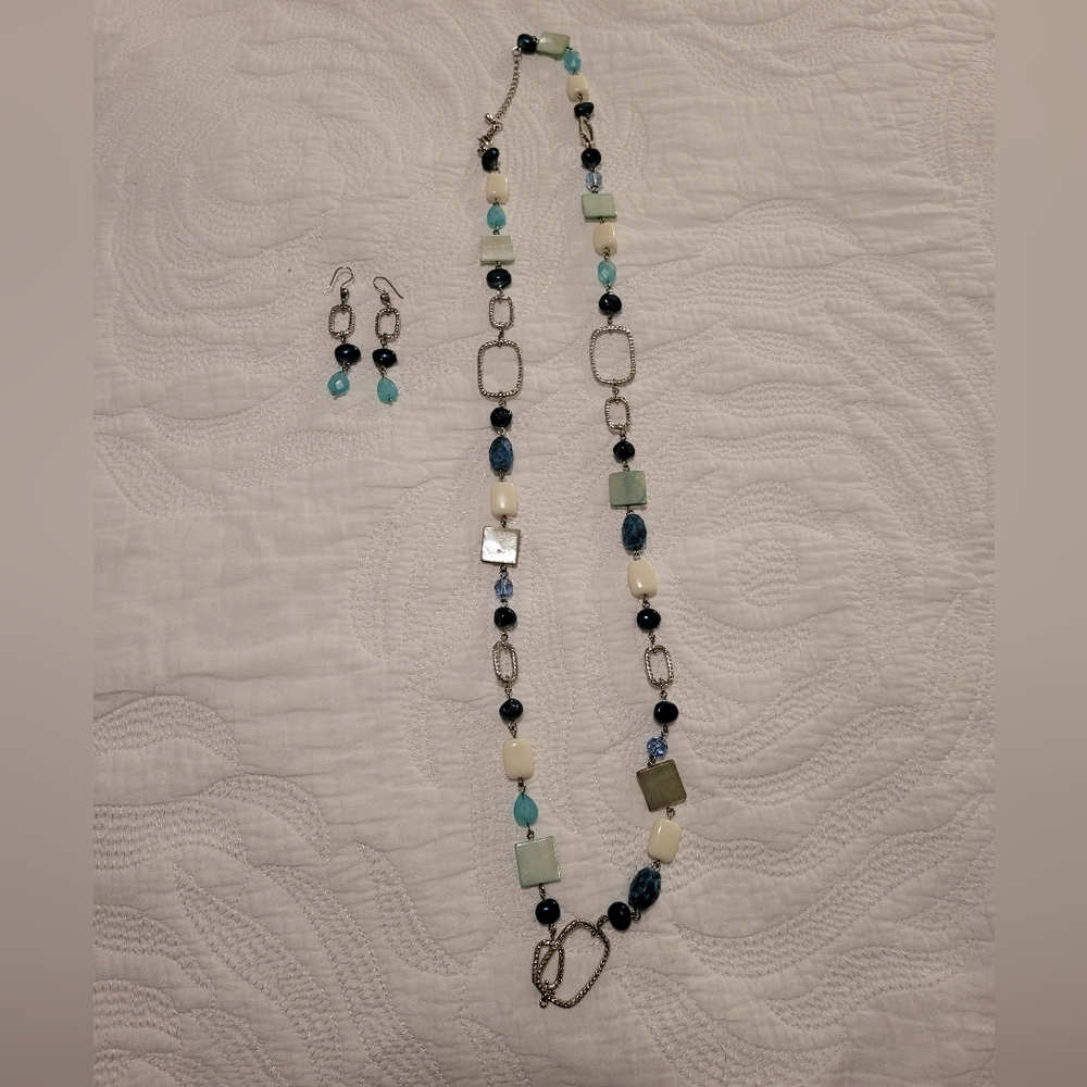 Lia Sophia Necklace and earrings.